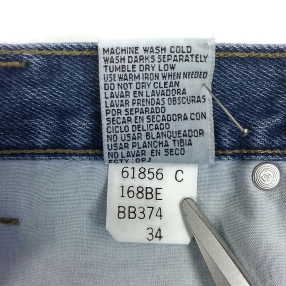 Vintage Bugle Boy 765 Medium Wash Flat Front Denim Jean Shorts Mens Size 32 x 11 - Picture 13 of 14